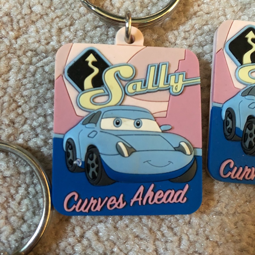 Disney & Pixar Keychains - Picture 3 of 5